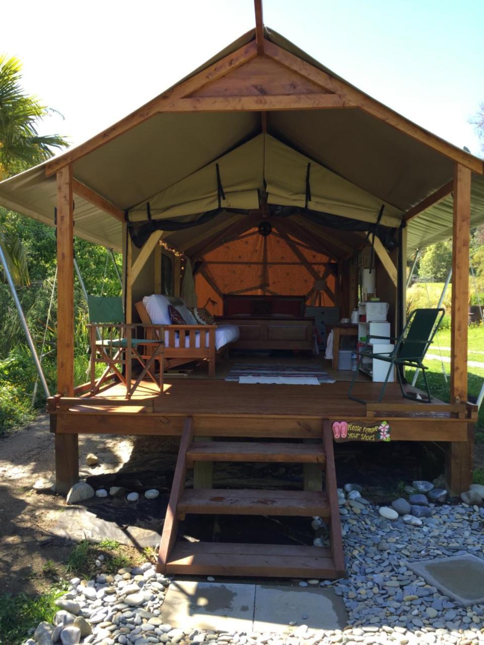 Omarama Oasis - Permaculture Glamping Hotel Pohara Kültér fotó