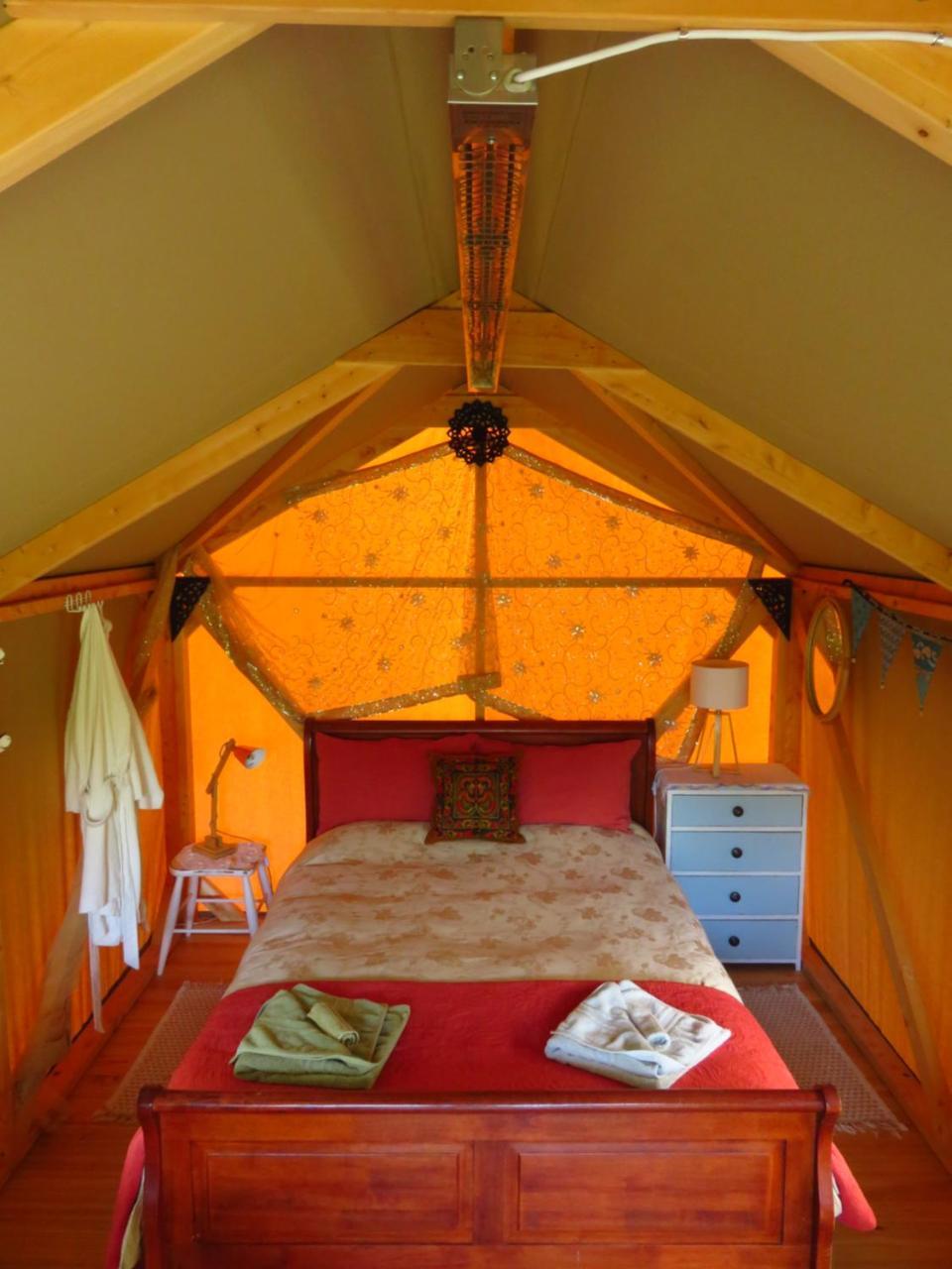 Omarama Oasis - Permaculture Glamping Hotel Pohara Kültér fotó